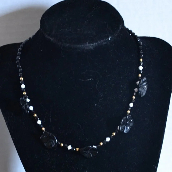 Vtg Beaded Flower  Necklace - Picture 1 of 6